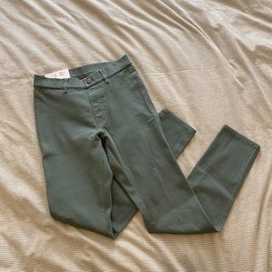 NWT Uniqlo Ultra Stretch Leggings Pants Green Small Mid-Rise 26 - 27 Waist